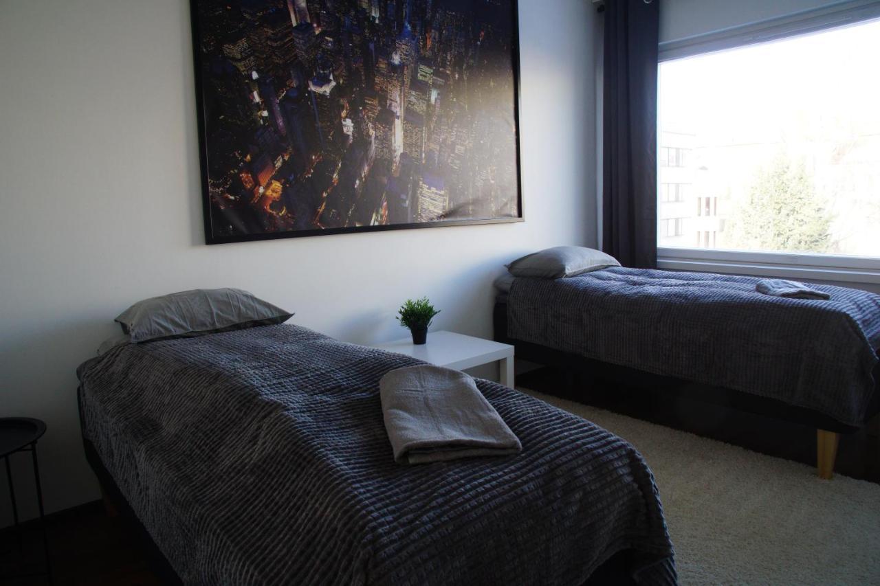Oulu City Center 4-Room Apartment Parking מראה חיצוני תמונה