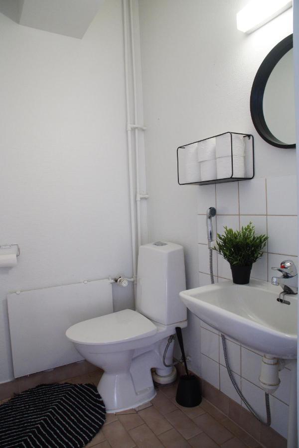Oulu City Center 4-Room Apartment Parking מראה חיצוני תמונה